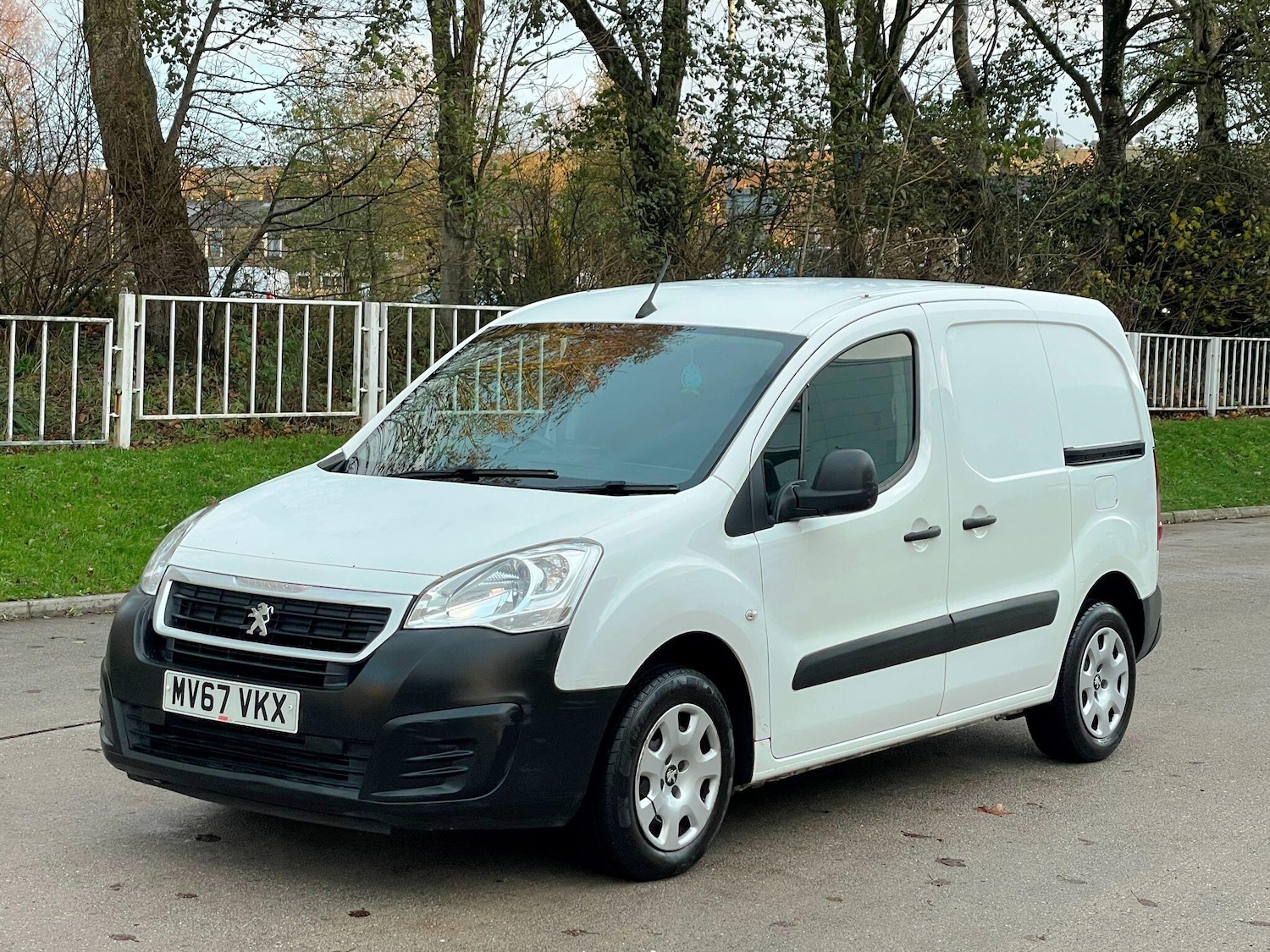 Used Peugeot Partner 2017 for sale - 77625729: Photo 5