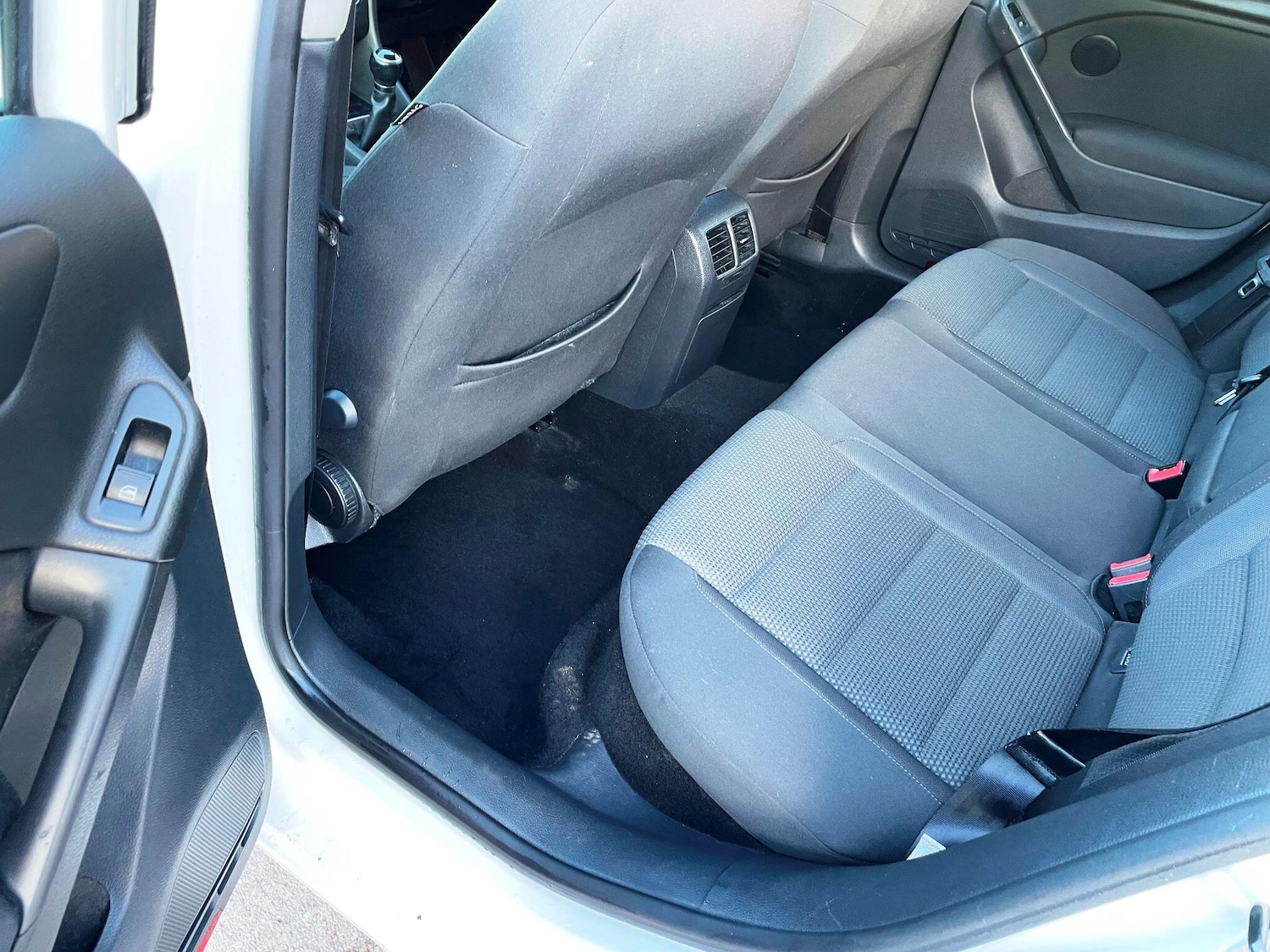 Used Volkswagen Golf 2010 for sale - 77174779: Photo 18