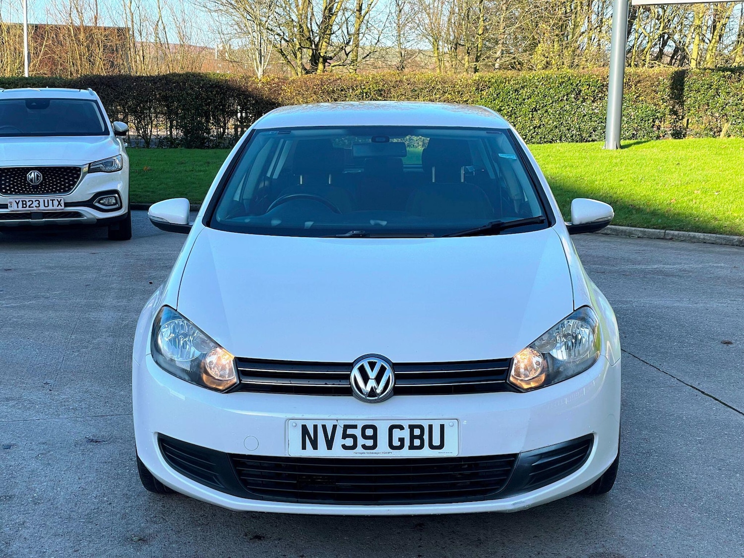 Used Volkswagen Golf 2010 for sale - 77174779: Photo 2