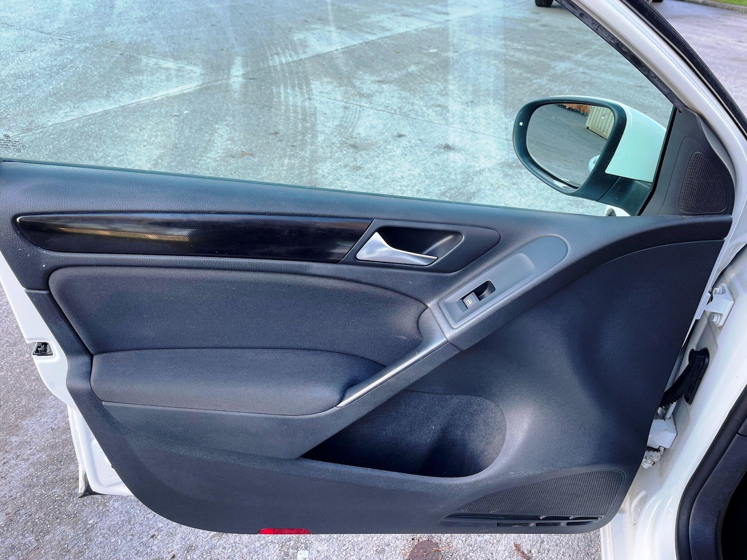 Used Volkswagen Golf 2010 for sale - 77174779: Photo 26