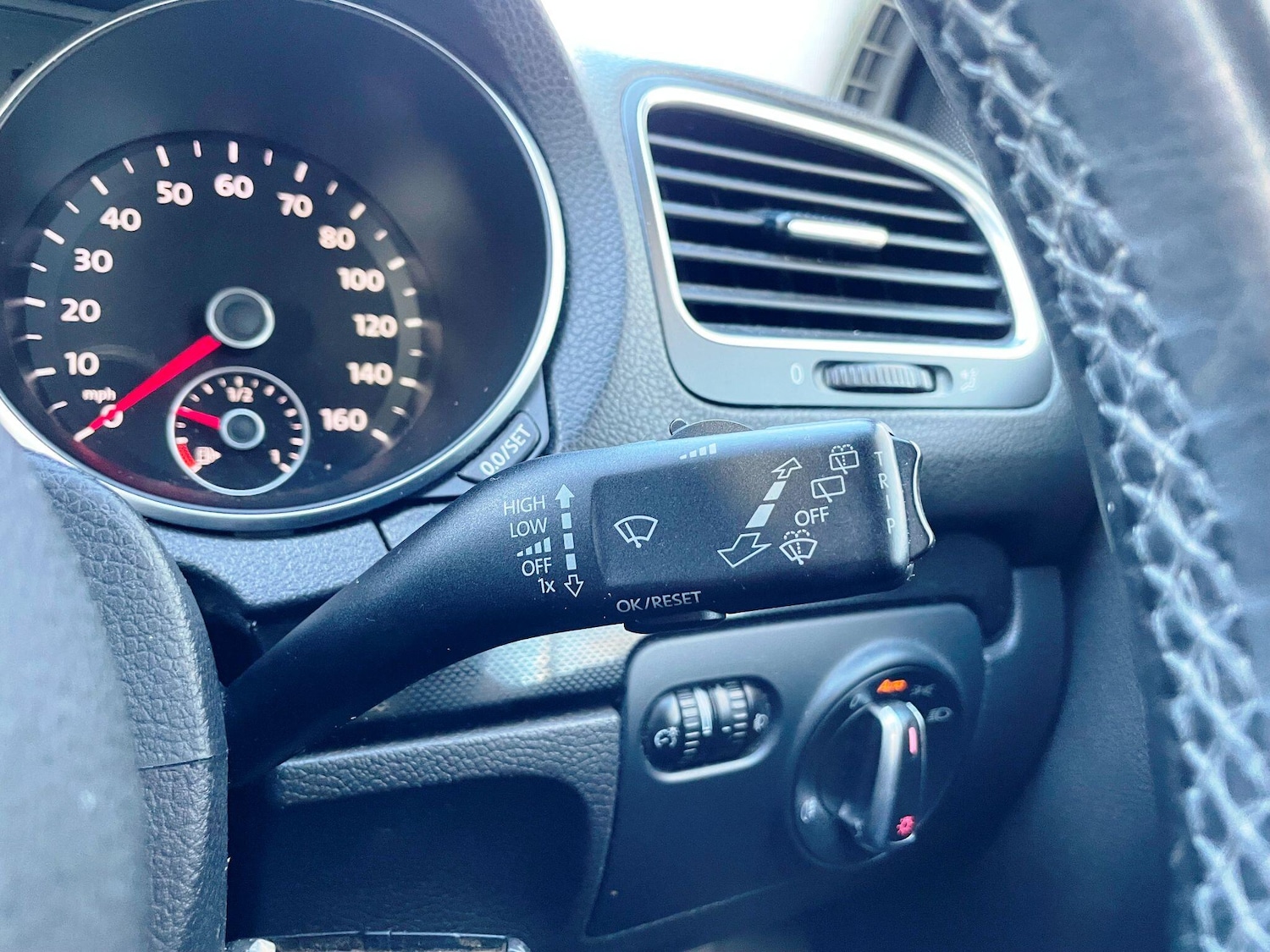 Used Volkswagen Golf 2010 for sale - 77174779: Photo 44