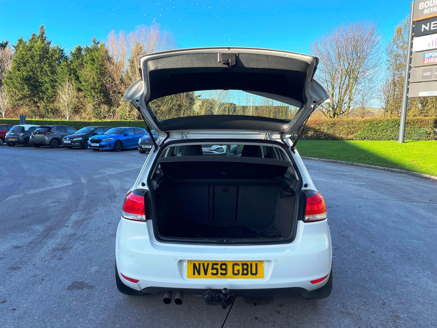 Used Volkswagen Golf 2010 for sale - 77174779: Photo 9