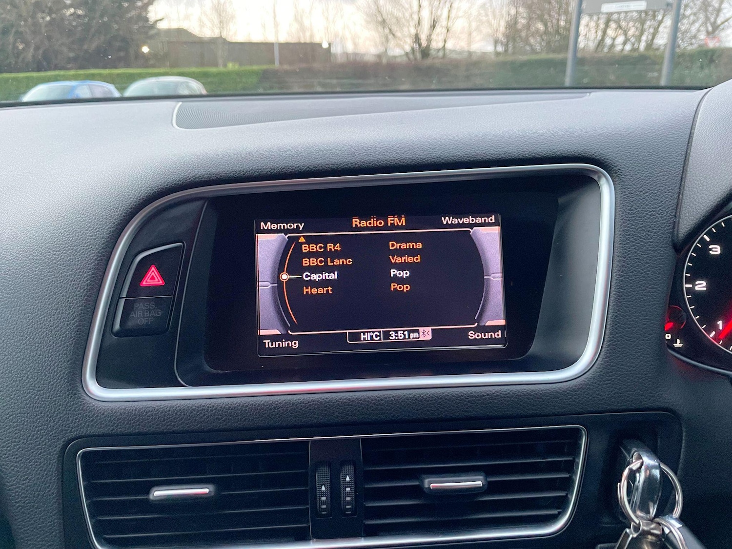 Used Audi Q5 2011 for sale - 77174753: Photo 45