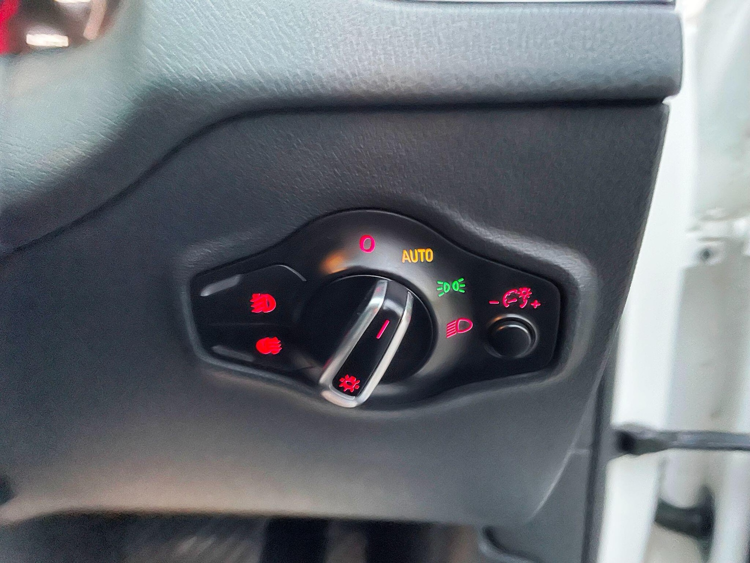 Used Audi Q5 2011 for sale - 77174753: Photo 52