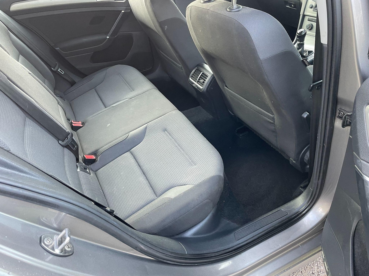 Used Volkswagen Golf 2015 for sale - 77174782: Photo 31