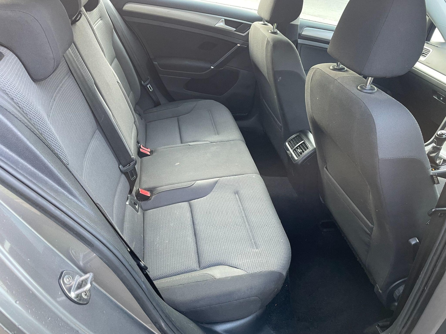 Used Volkswagen Golf 2015 for sale - 77174782: Photo 32