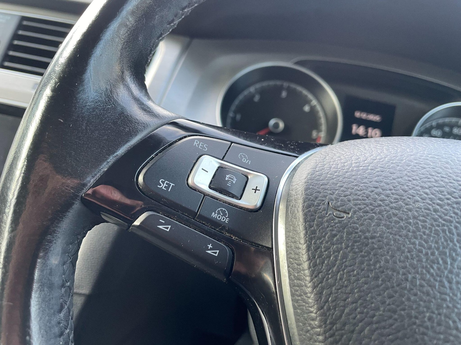 Used Volkswagen Golf 2015 for sale - 77174782: Photo 40