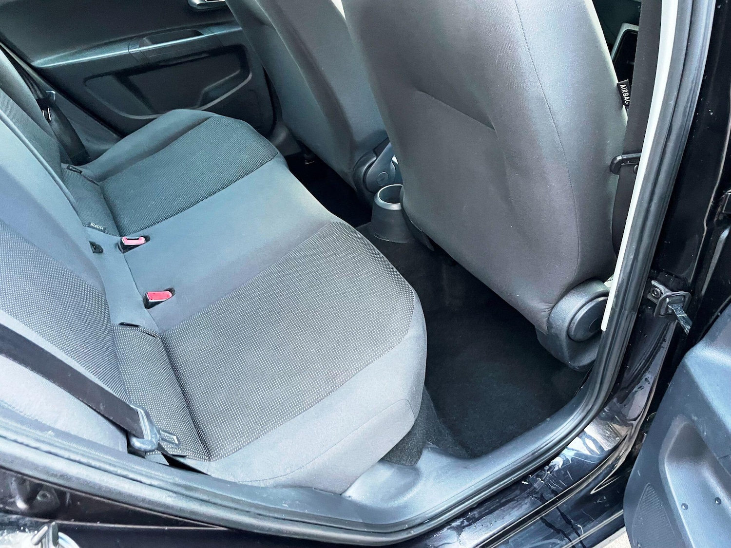 Used Volkswagen up! 2013 for sale - 77400874: Photo 29