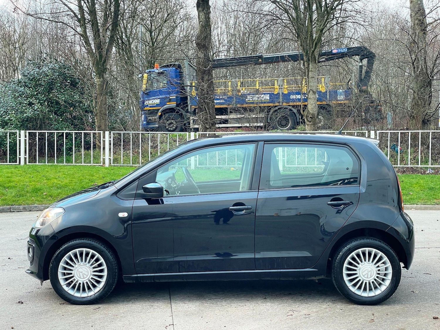 Used Volkswagen up! 2013 for sale - 77400874: Photo 6