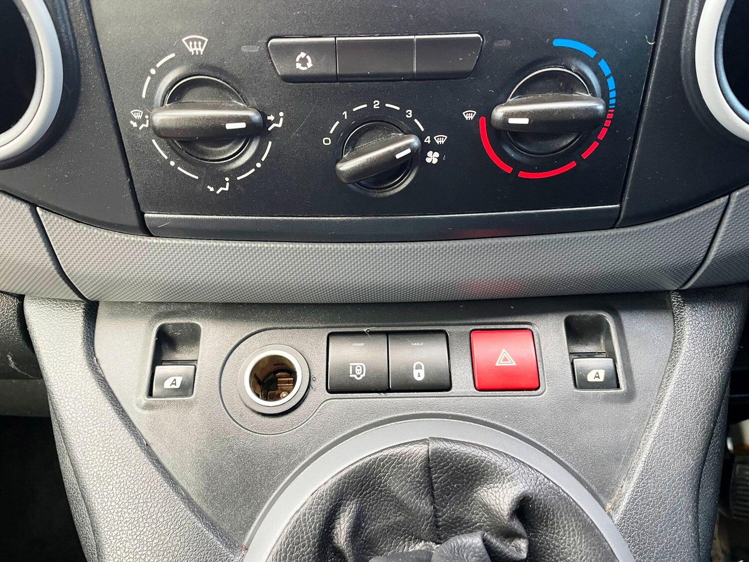 Used Peugeot Partner for sale - 77174736: Photo 37