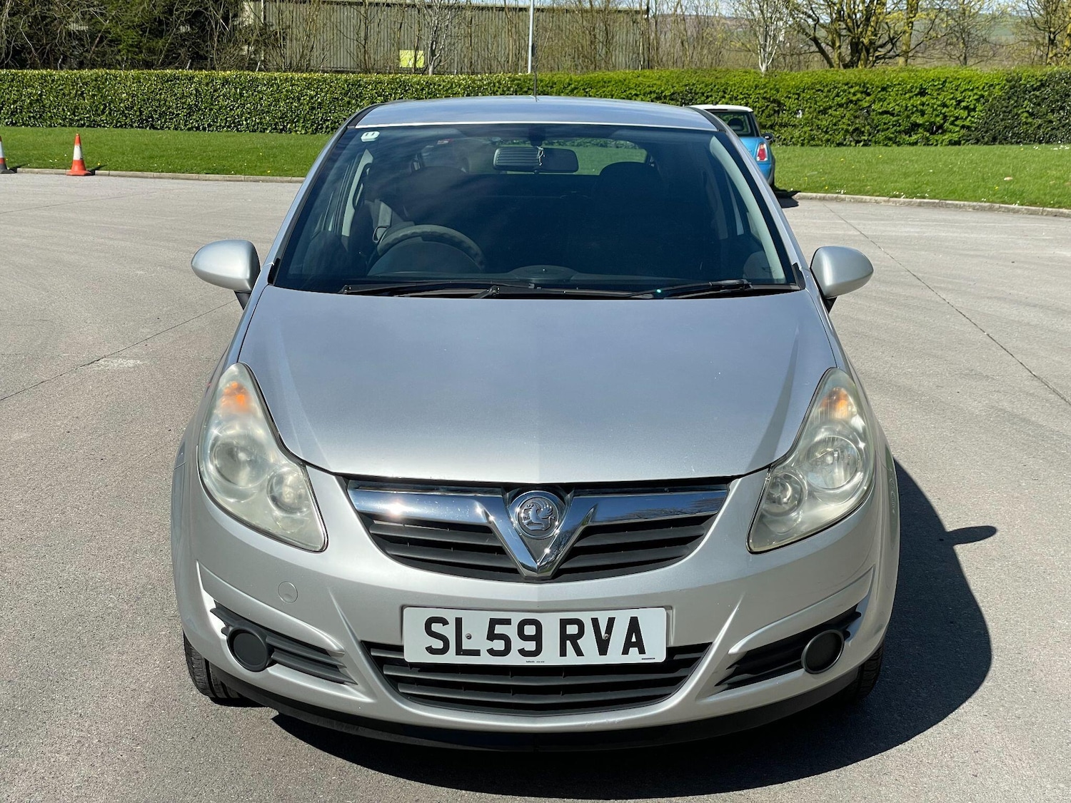 Used Vauxhall Corsa 2009 for sale - 78157345: Photo 2