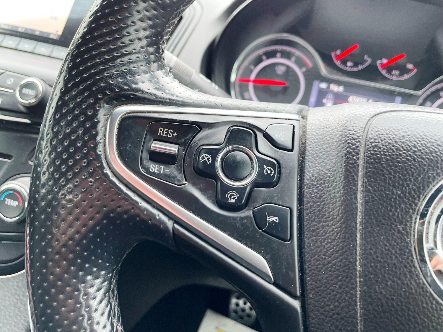 Used Vauxhall Insignia 2014 for sale - 77479391: Photo 38