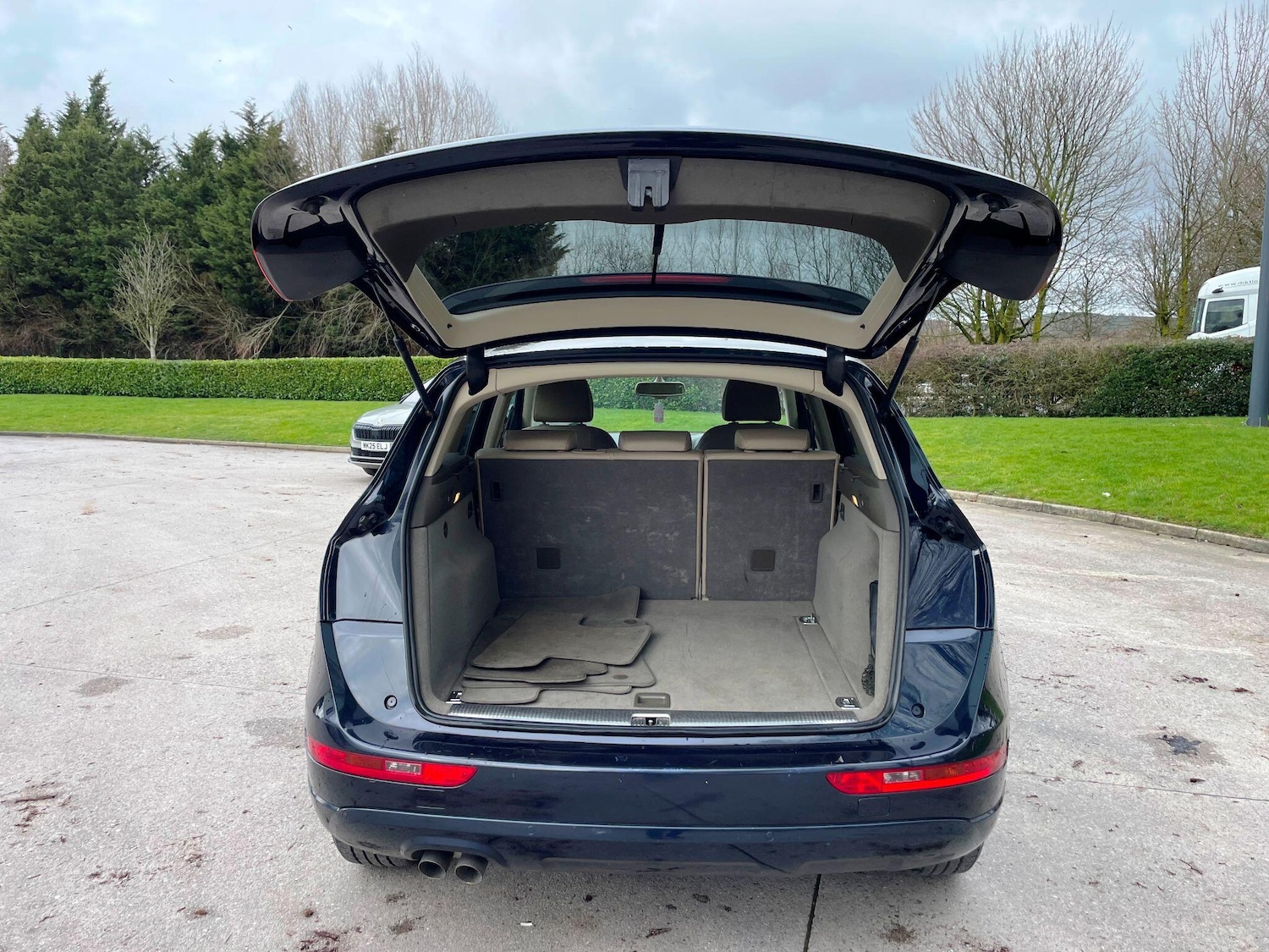 Used Audi Q5 2010 for sale - 77559824: Photo 29