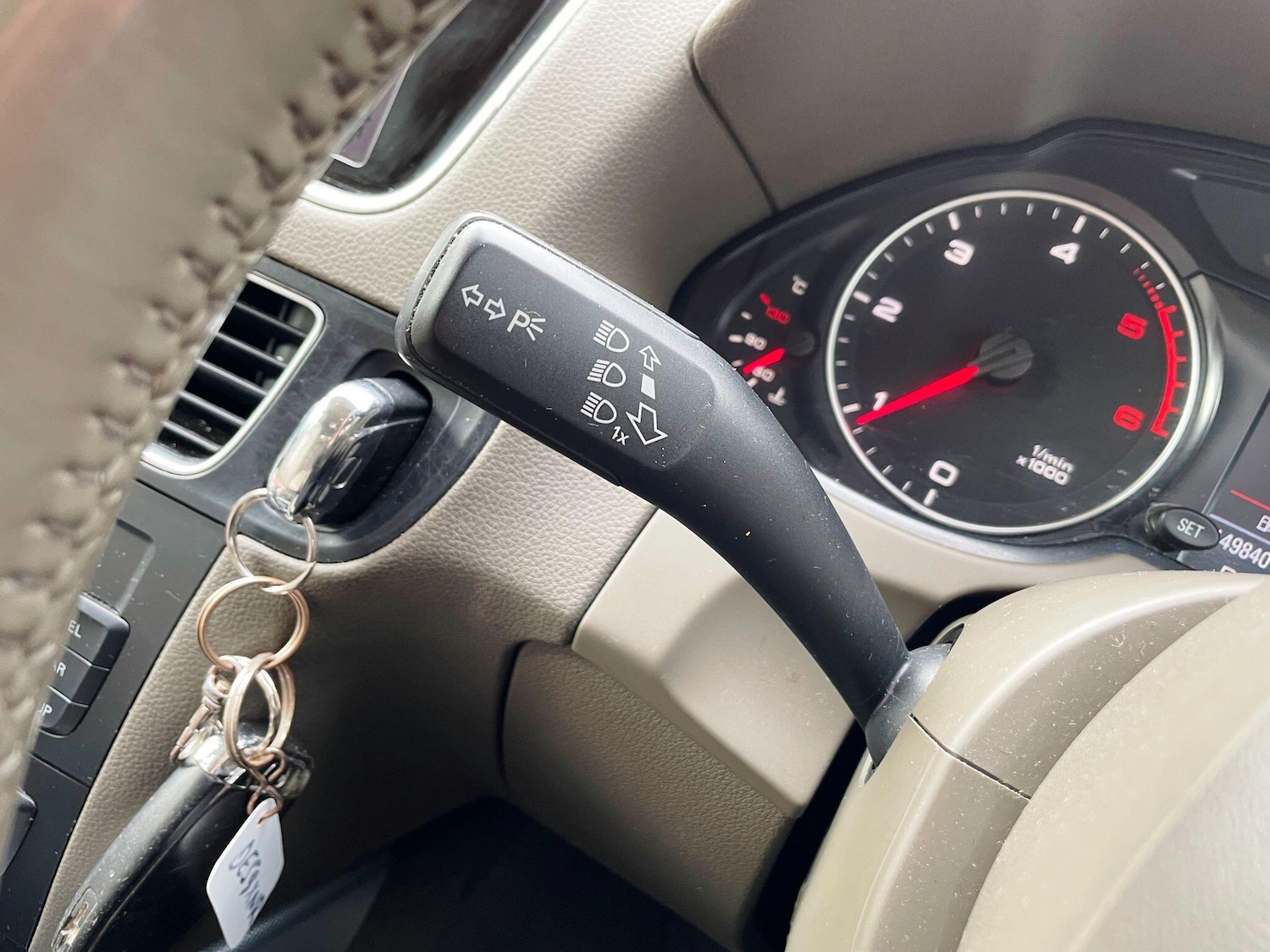 Used Audi Q5 2010 for sale - 77559824: Photo 44