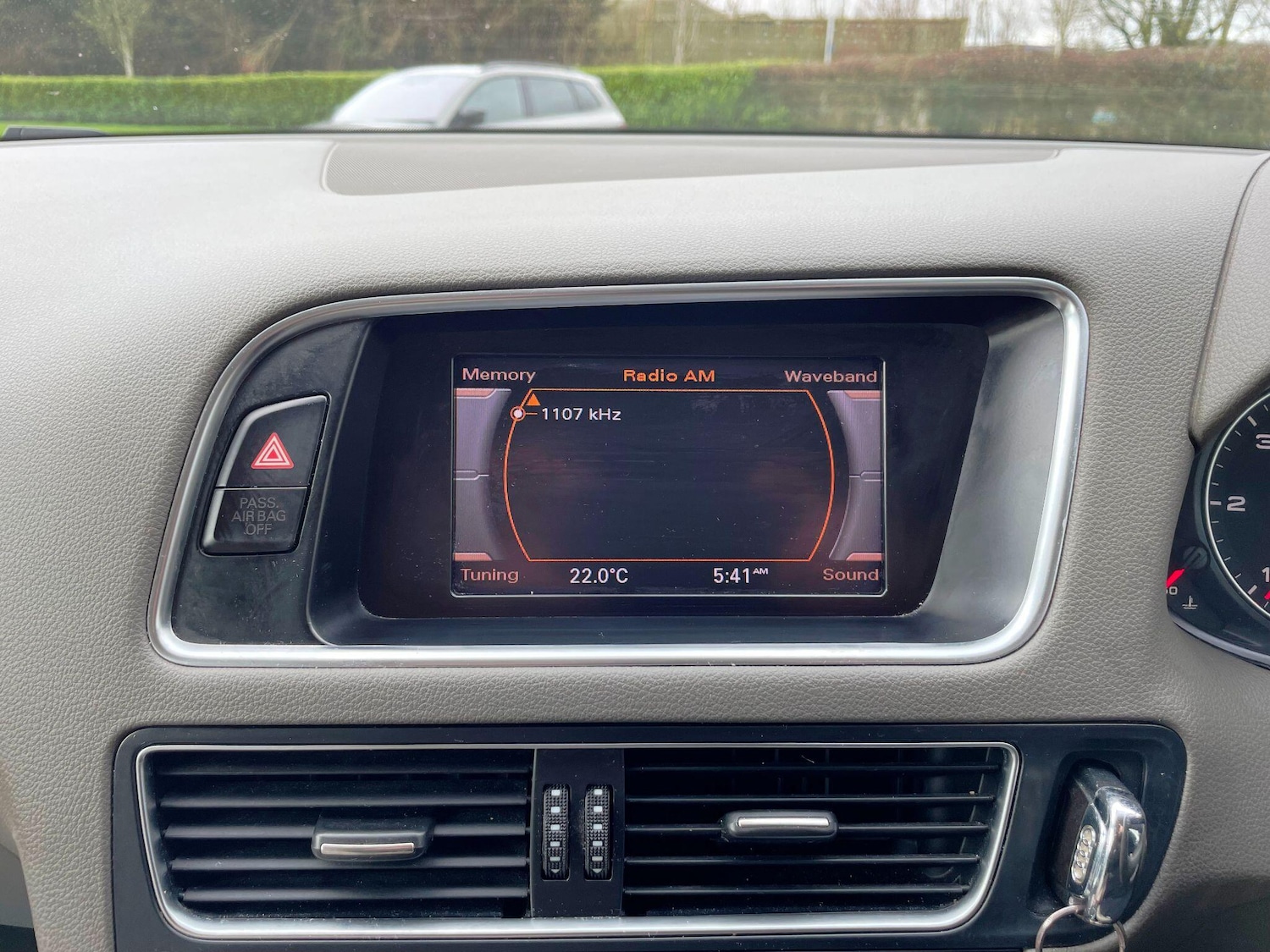 Used Audi Q5 2010 for sale - 77559824: Photo 45