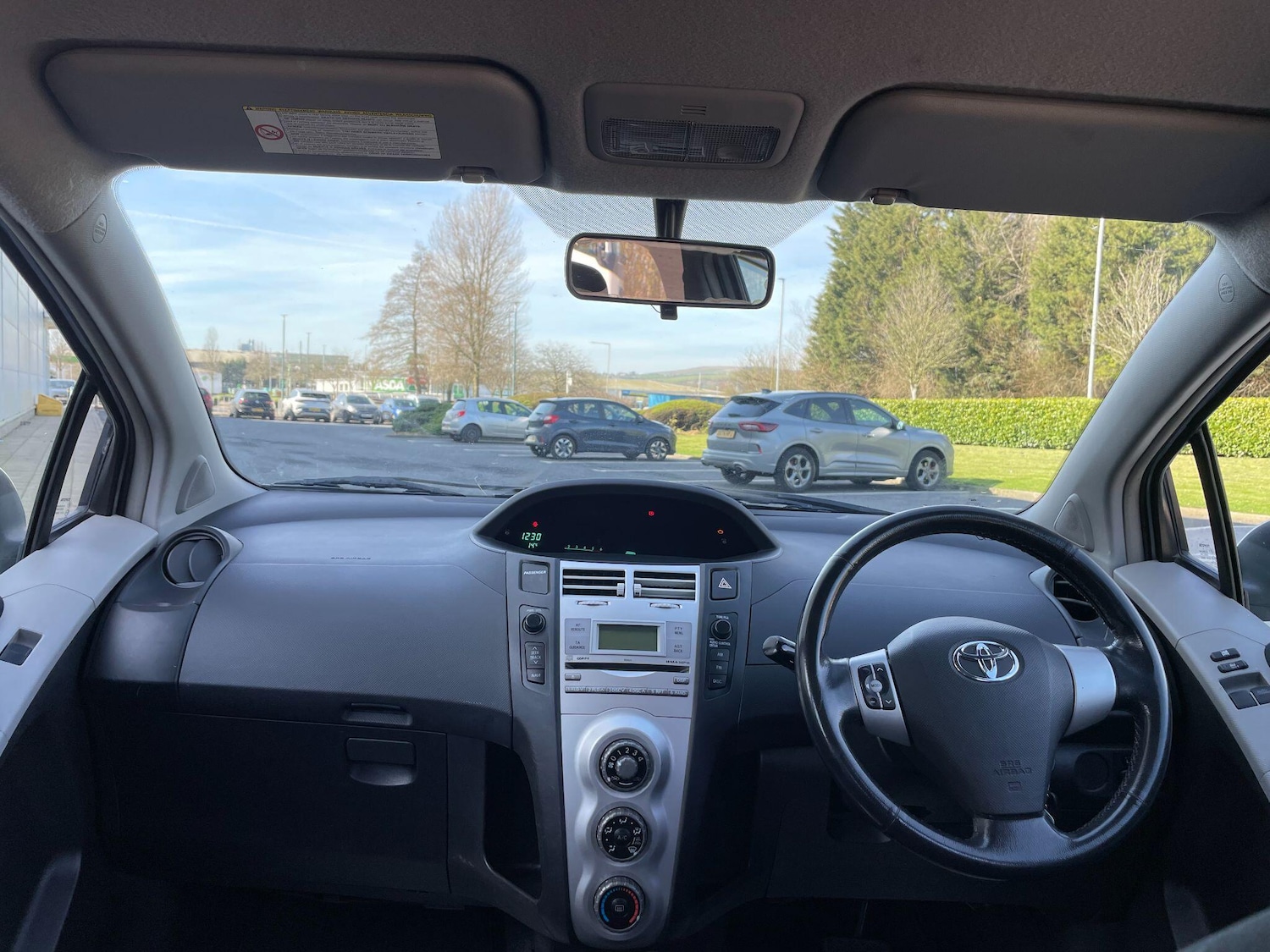 Used Toyota Yaris for sale - 78006902: Photo 11