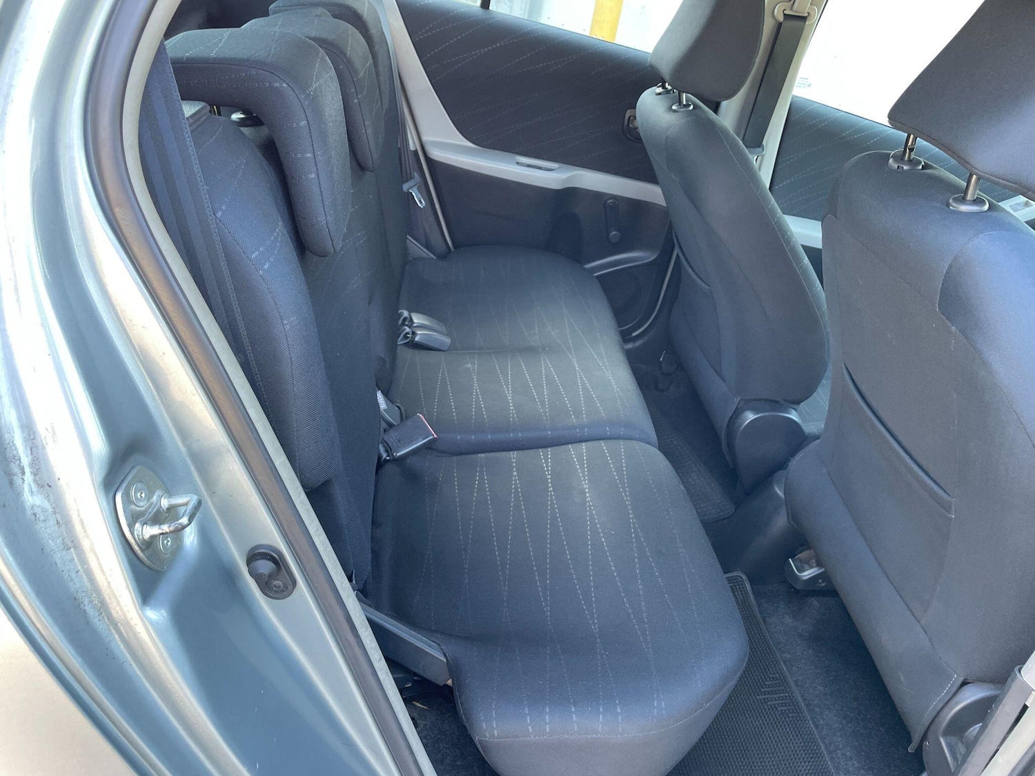 Used Toyota Yaris for sale - 78006902: Photo 16