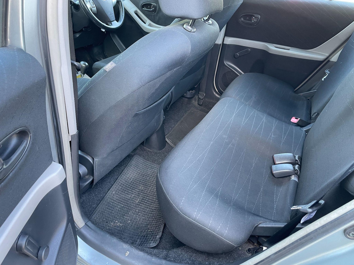 Used Toyota Yaris for sale - 78006902: Photo 17