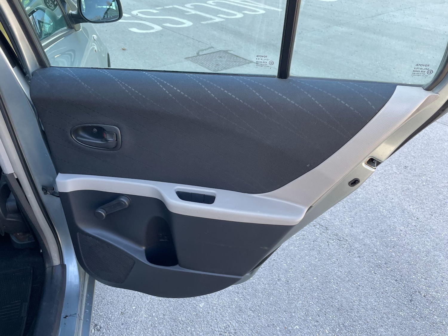 Used Toyota Yaris for sale - 78006902: Photo 28