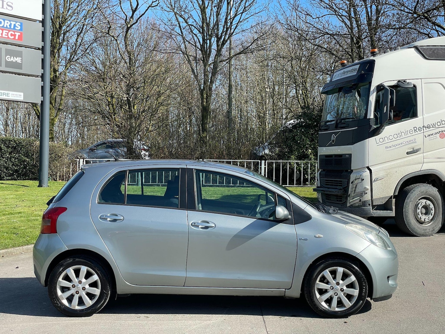 Used Toyota Yaris for sale - 78006902: Photo 8