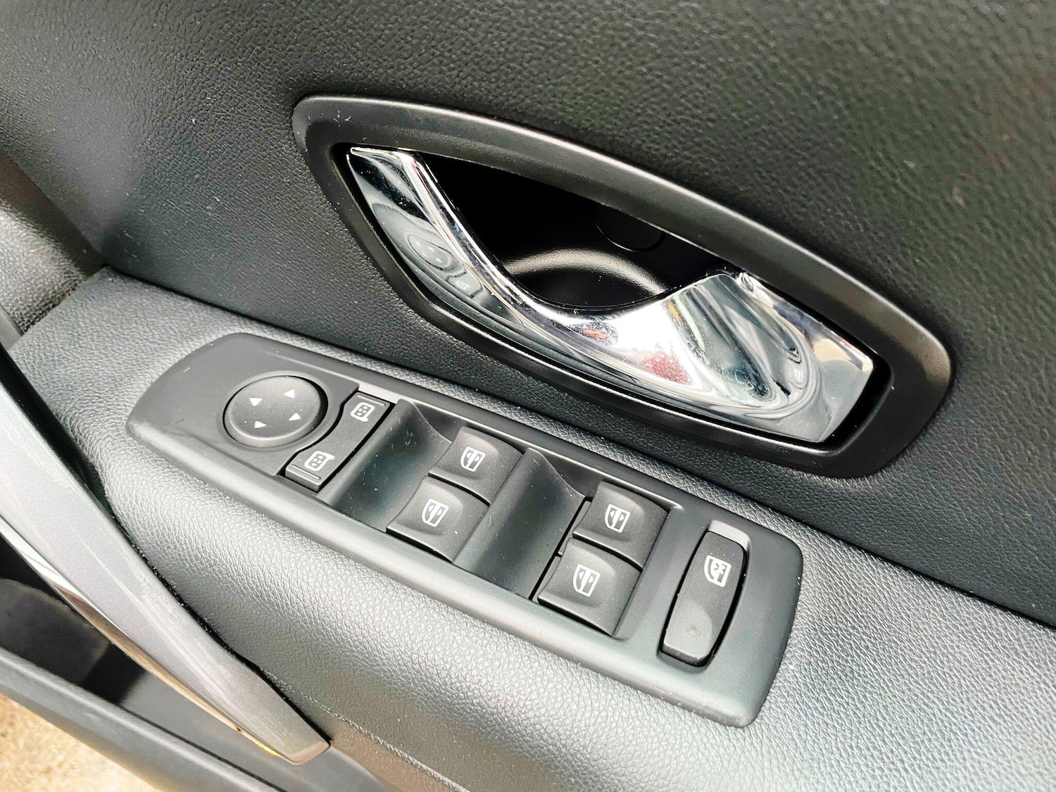 Used Renault Megane 2015 for sale - 77237592: Photo 23