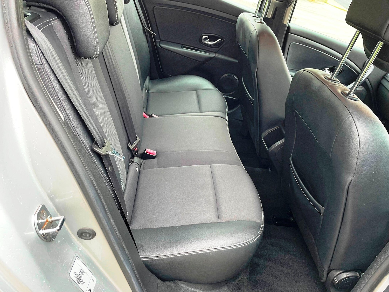 Used Renault Megane 2015 for sale - 77237592: Photo 30