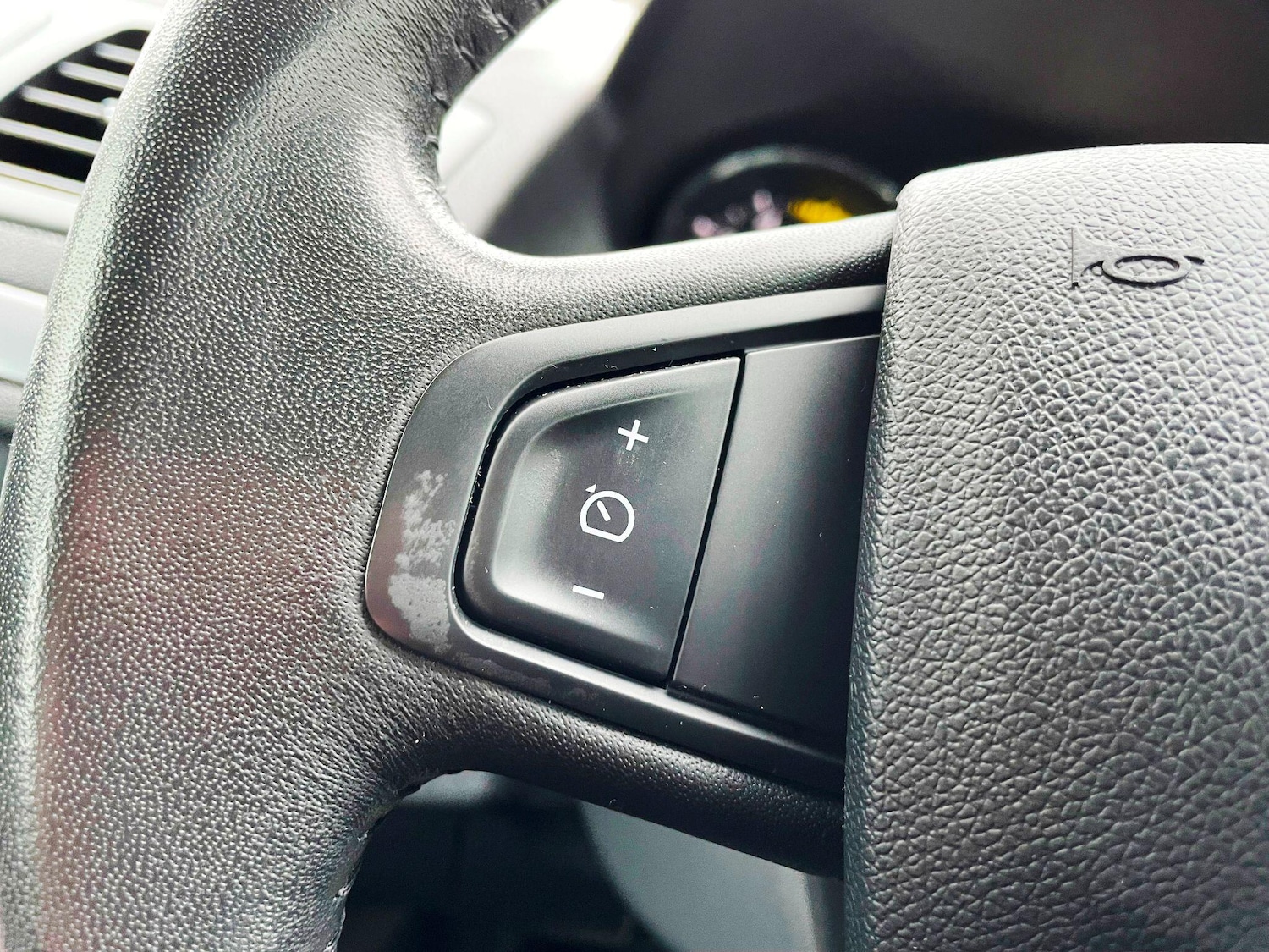 Used Renault Megane 2015 for sale - 77237592: Photo 37