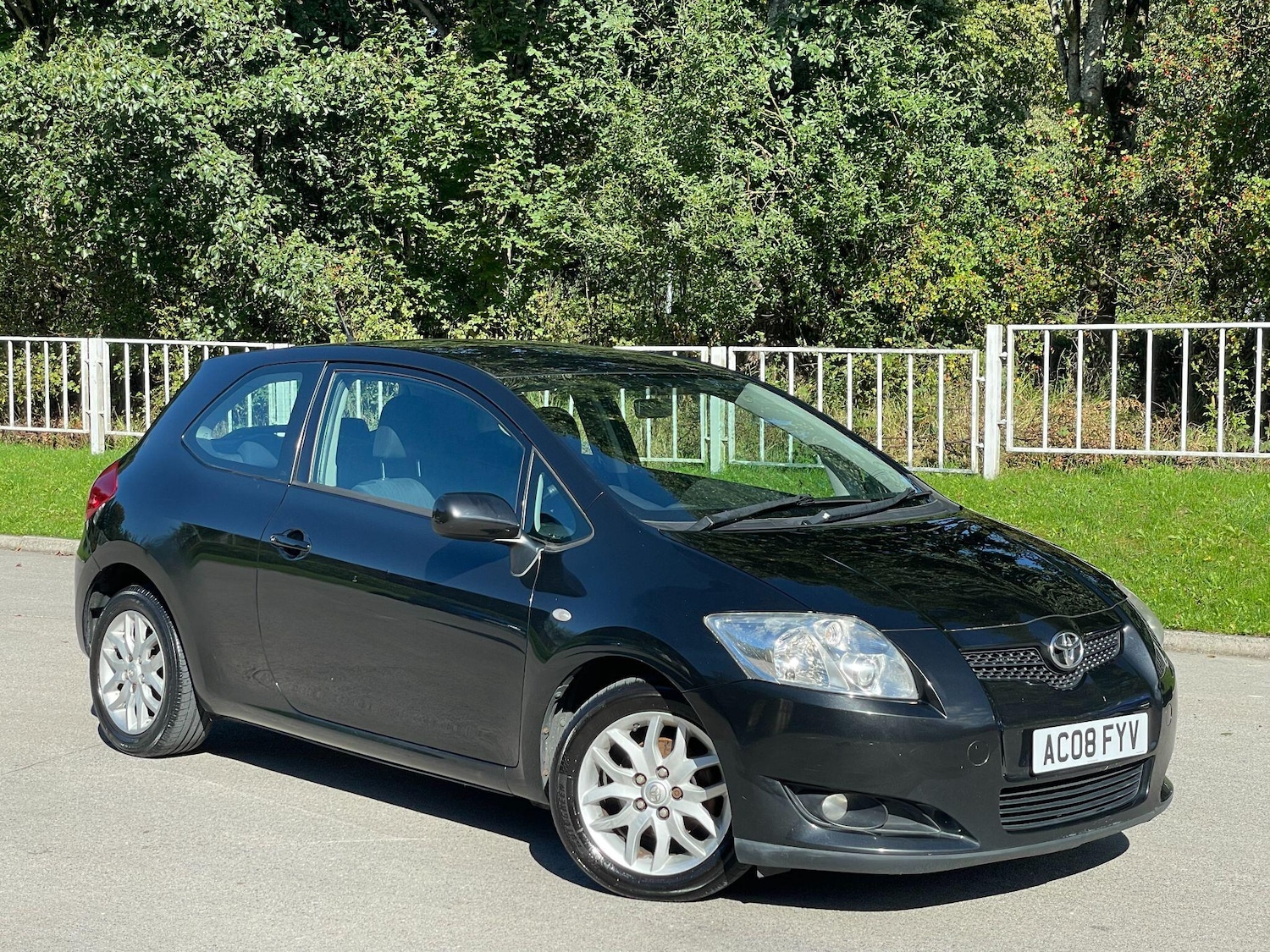 Used Toyota Auris 2008 for sale - 77174815: Photo 2