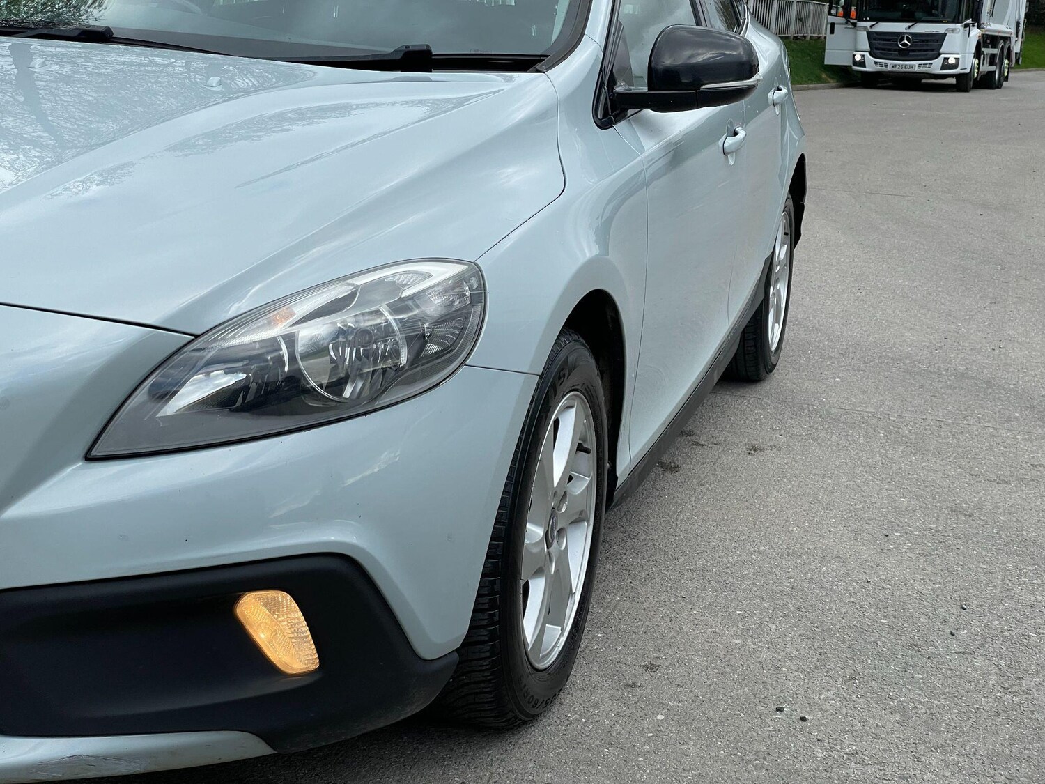 Used Volvo V40 Cross Country for sale - 77853375: Photo 11