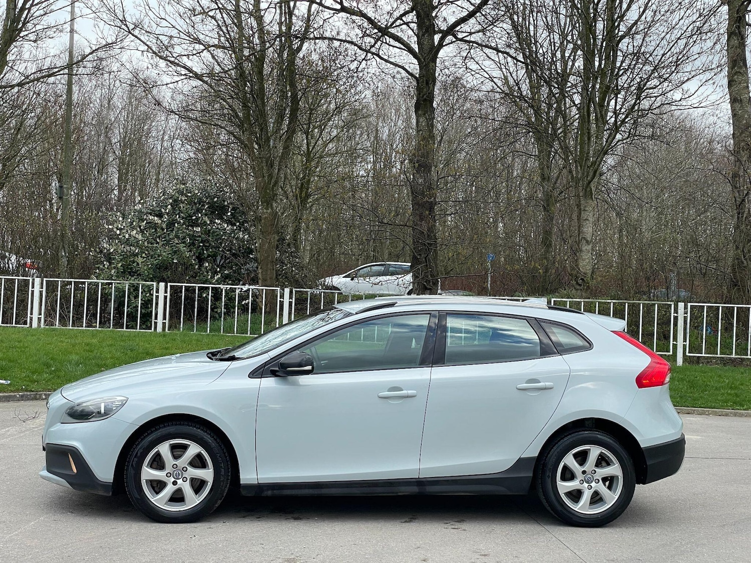 Used Volvo V40 Cross Country for sale - 77853375: Photo 4