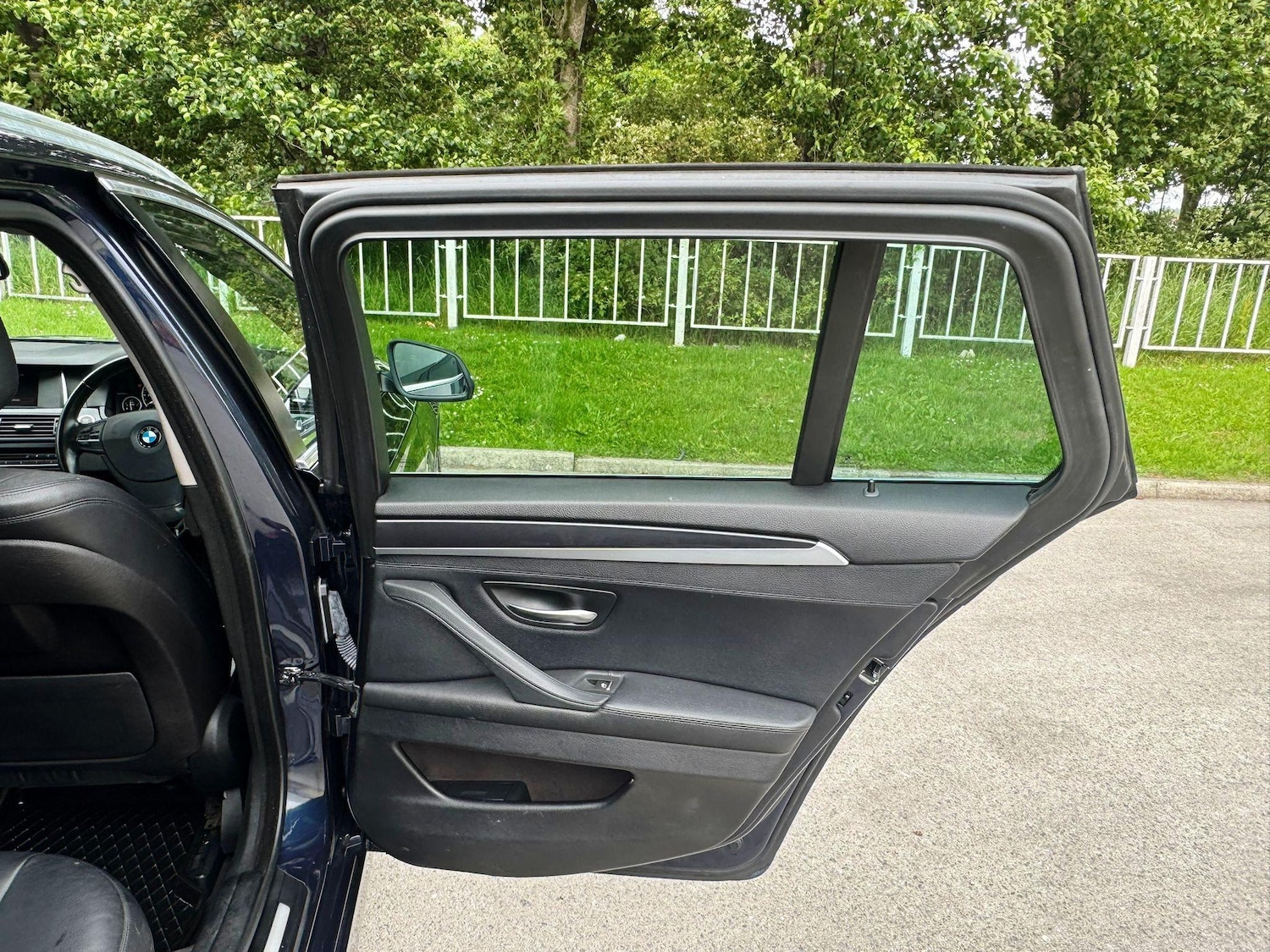 Used BMW 5 Series 2014 for sale - 77174823: Photo 35