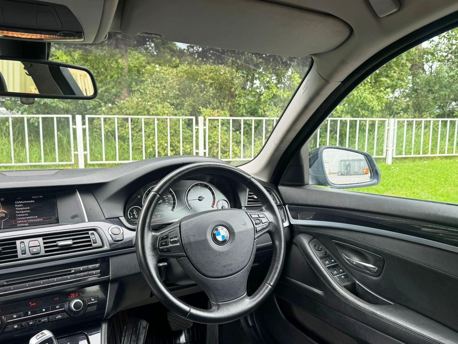 Used BMW 5 Series 2014 for sale - 77174823: Photo 40