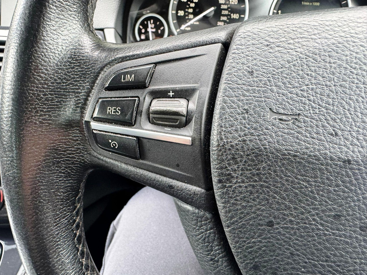 Used BMW 5 Series 2014 for sale - 77174823: Photo 44