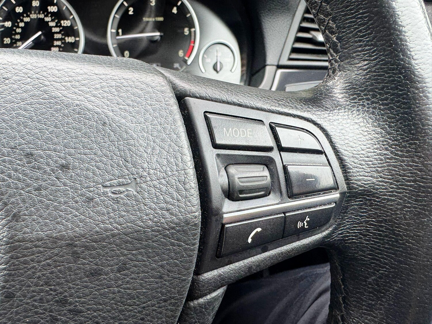 Used BMW 5 Series 2014 for sale - 77174823: Photo 45