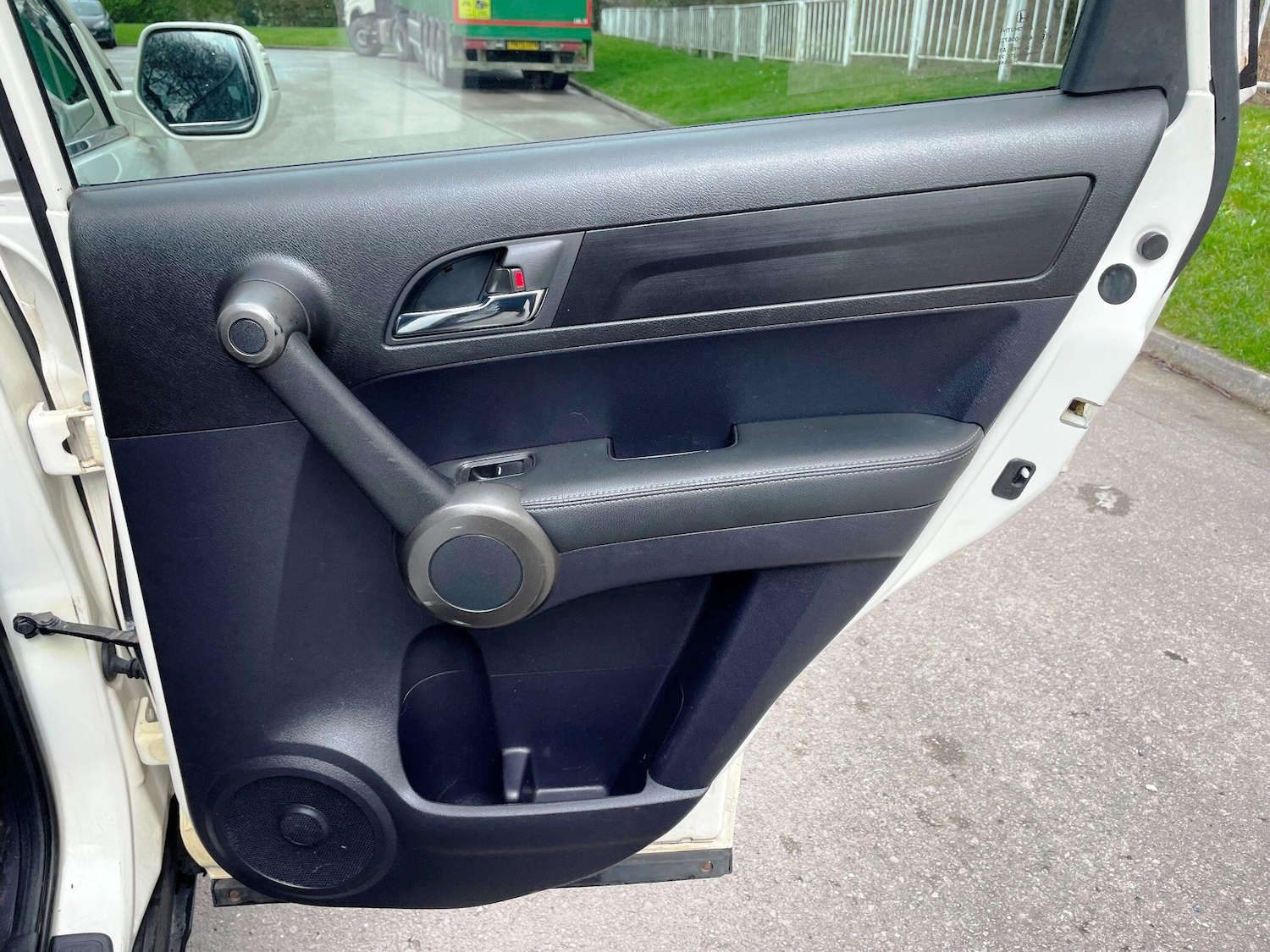 Used Honda CR-V 2010 for sale - 77892359: Photo 21