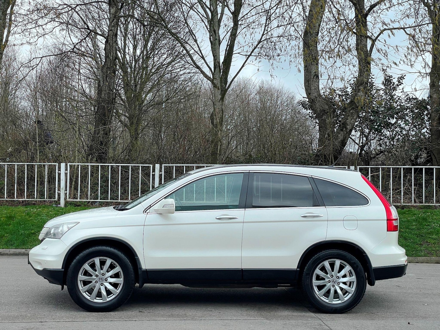 Used Honda CR-V 2010 for sale - 77892359: Photo 4