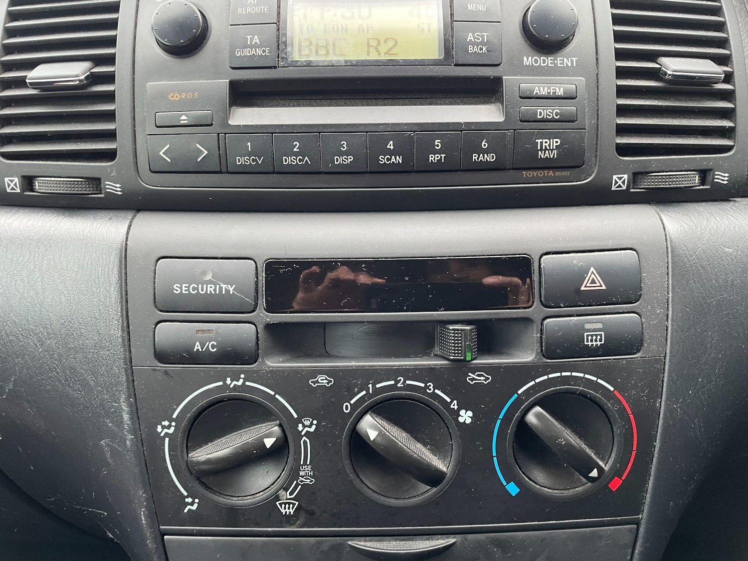 Used Toyota Corolla 2003 for sale - 77174697: Photo 39