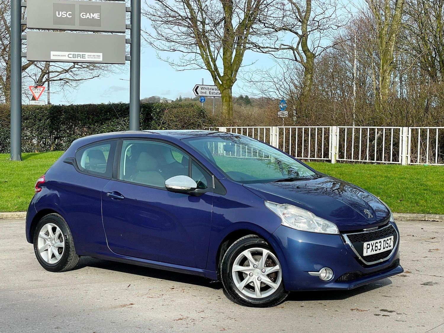 Used Peugeot 208 2013 for sale - 77559114: Photo 2