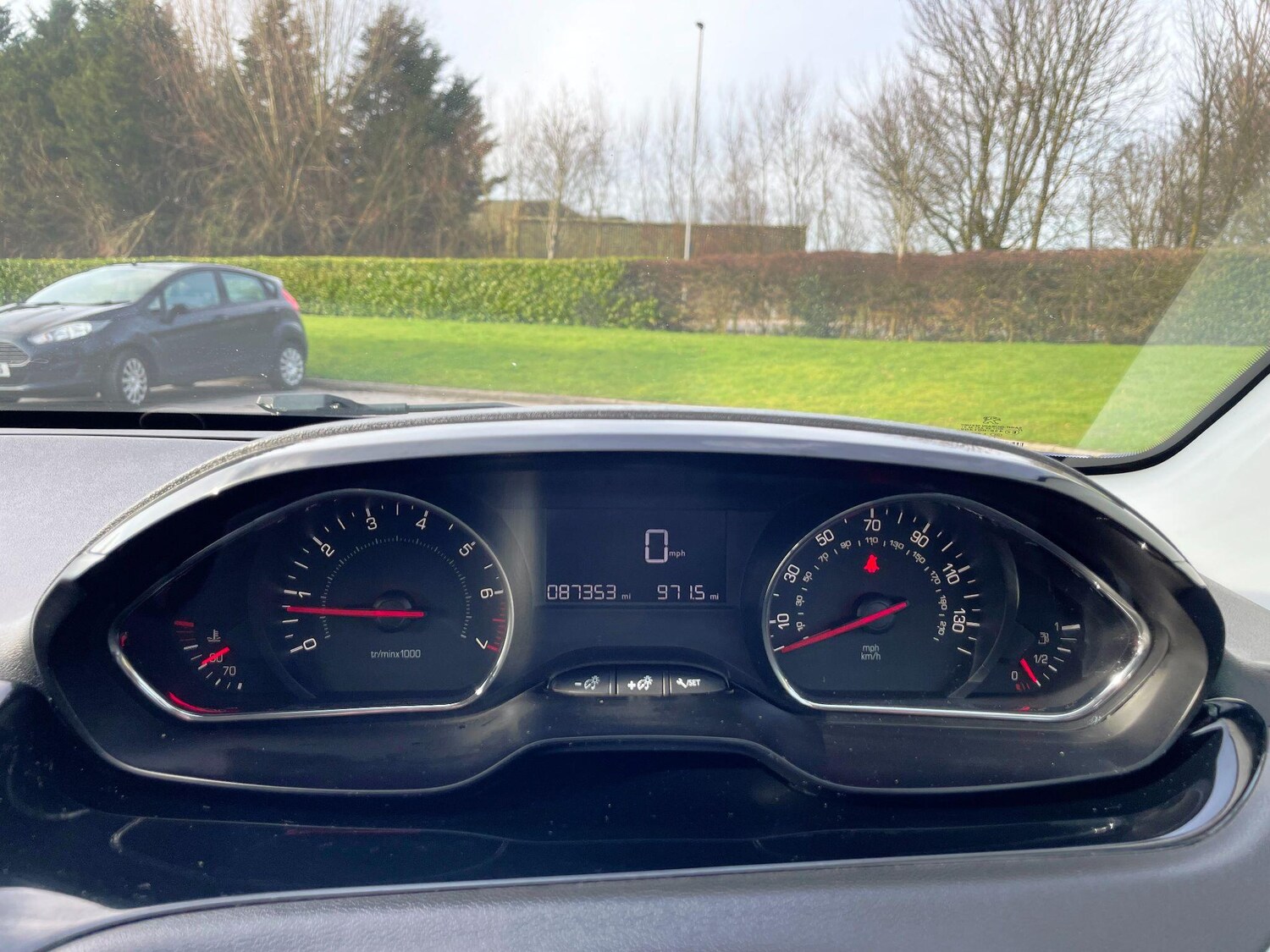 Used Peugeot 208 2013 for sale - 77559114: Photo 37