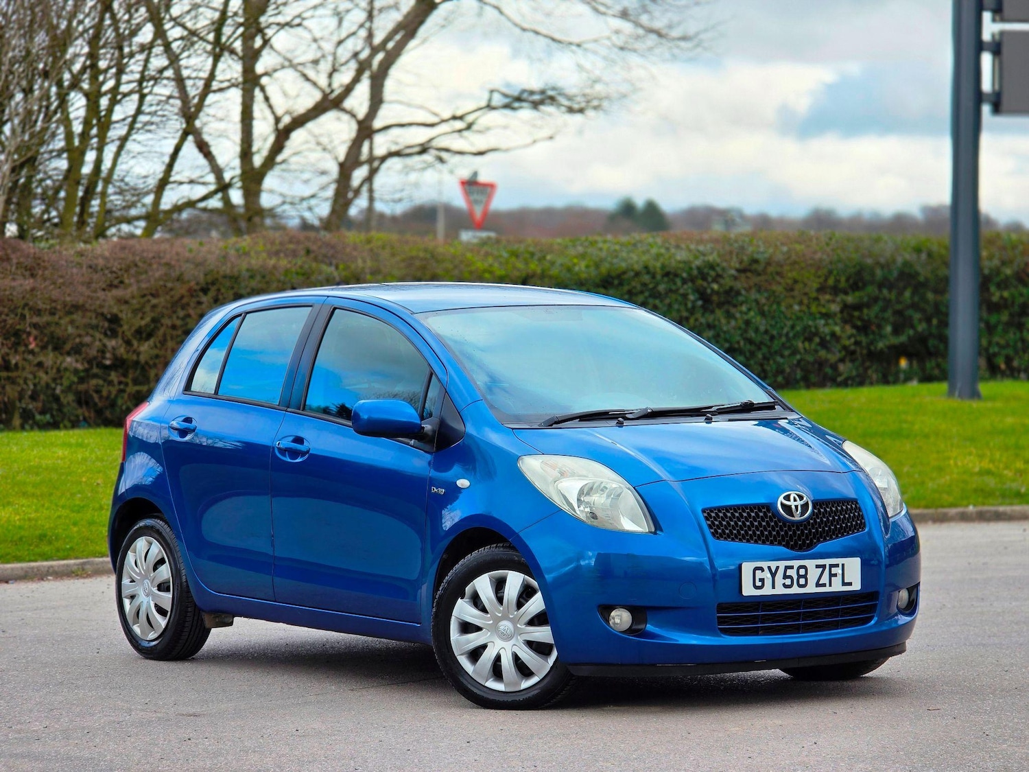 Used Toyota Yaris 2008 for sale - 77174834: Photo 2