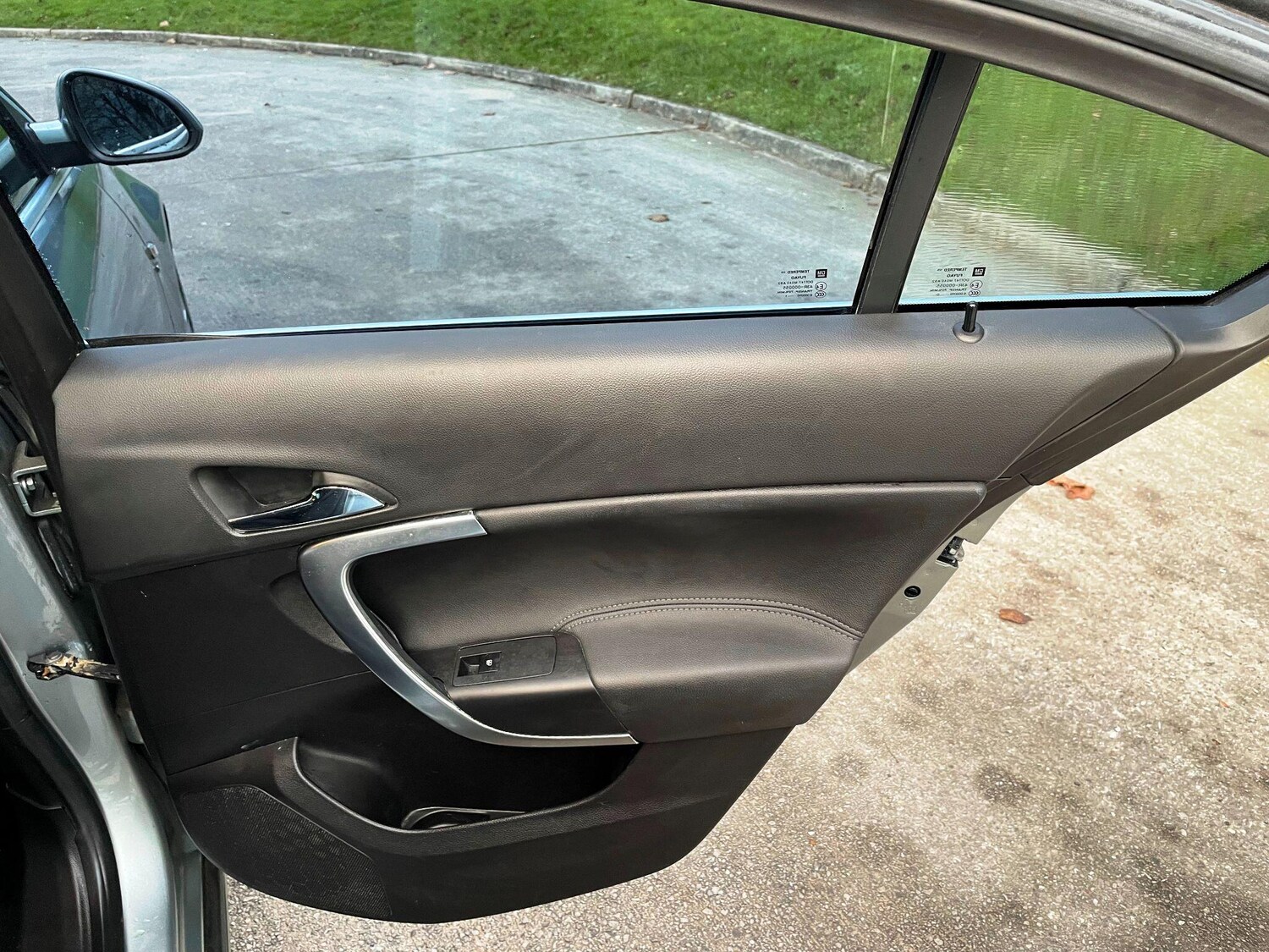 Used Vauxhall Insignia 2011 for sale - 77174769: Photo 29