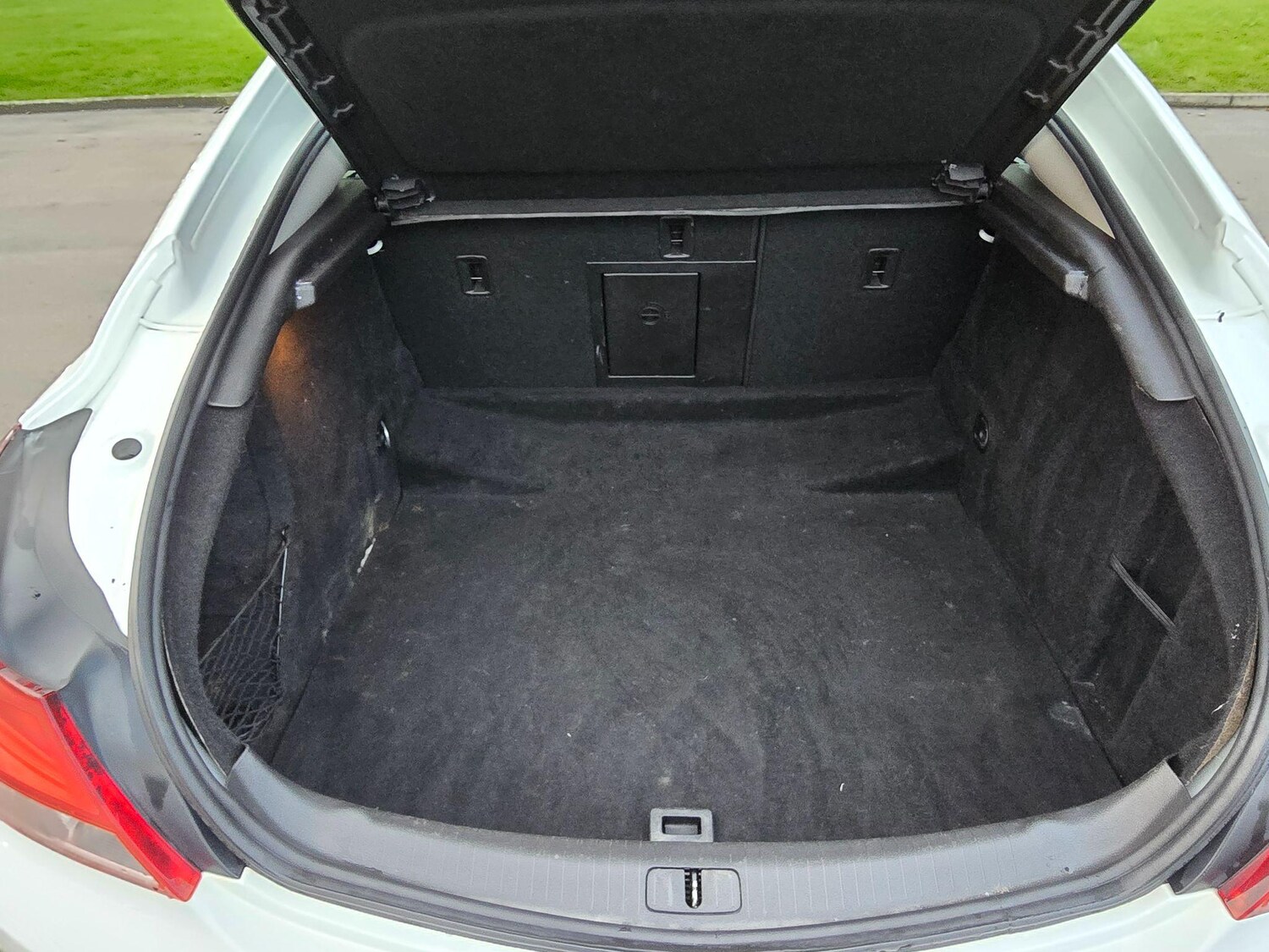 Used Vauxhall Insignia 2010 for sale - 78157888: Photo 59