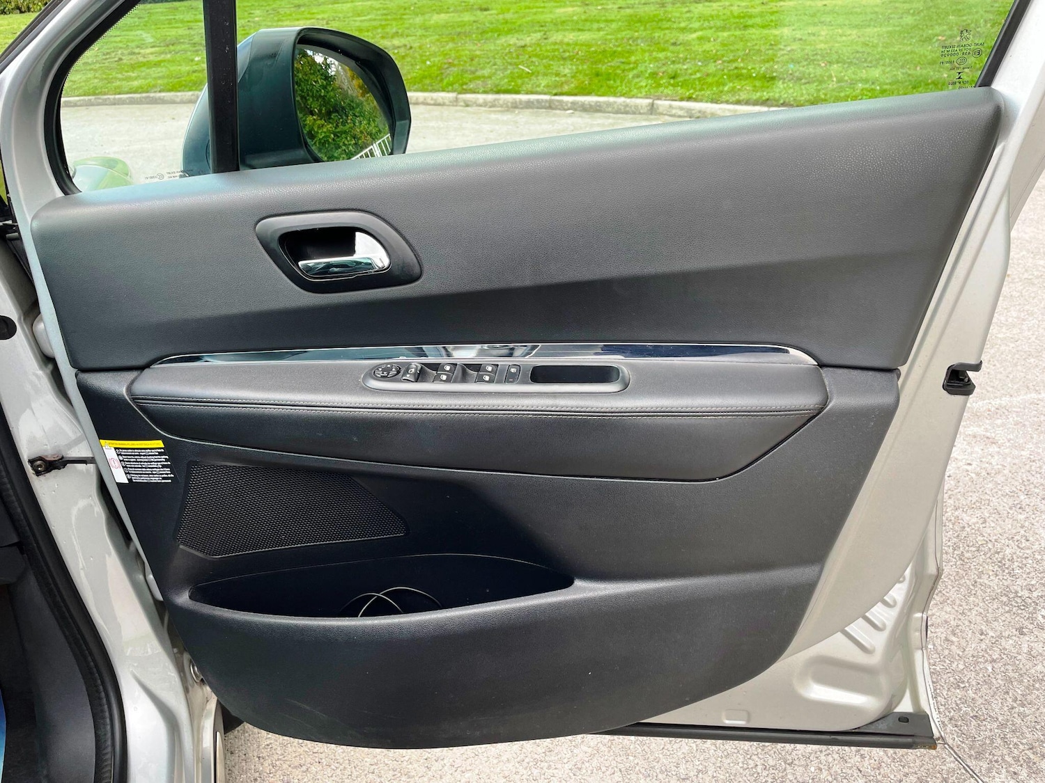 Used Peugeot 3008 2016 for sale - 77174732: Photo 22