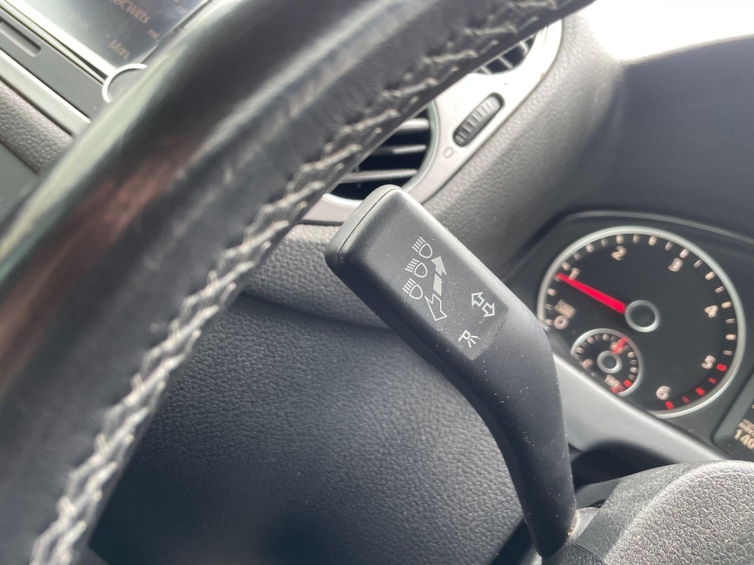 Used Volkswagen Tiguan 2009 for sale - 78141449: Photo 24