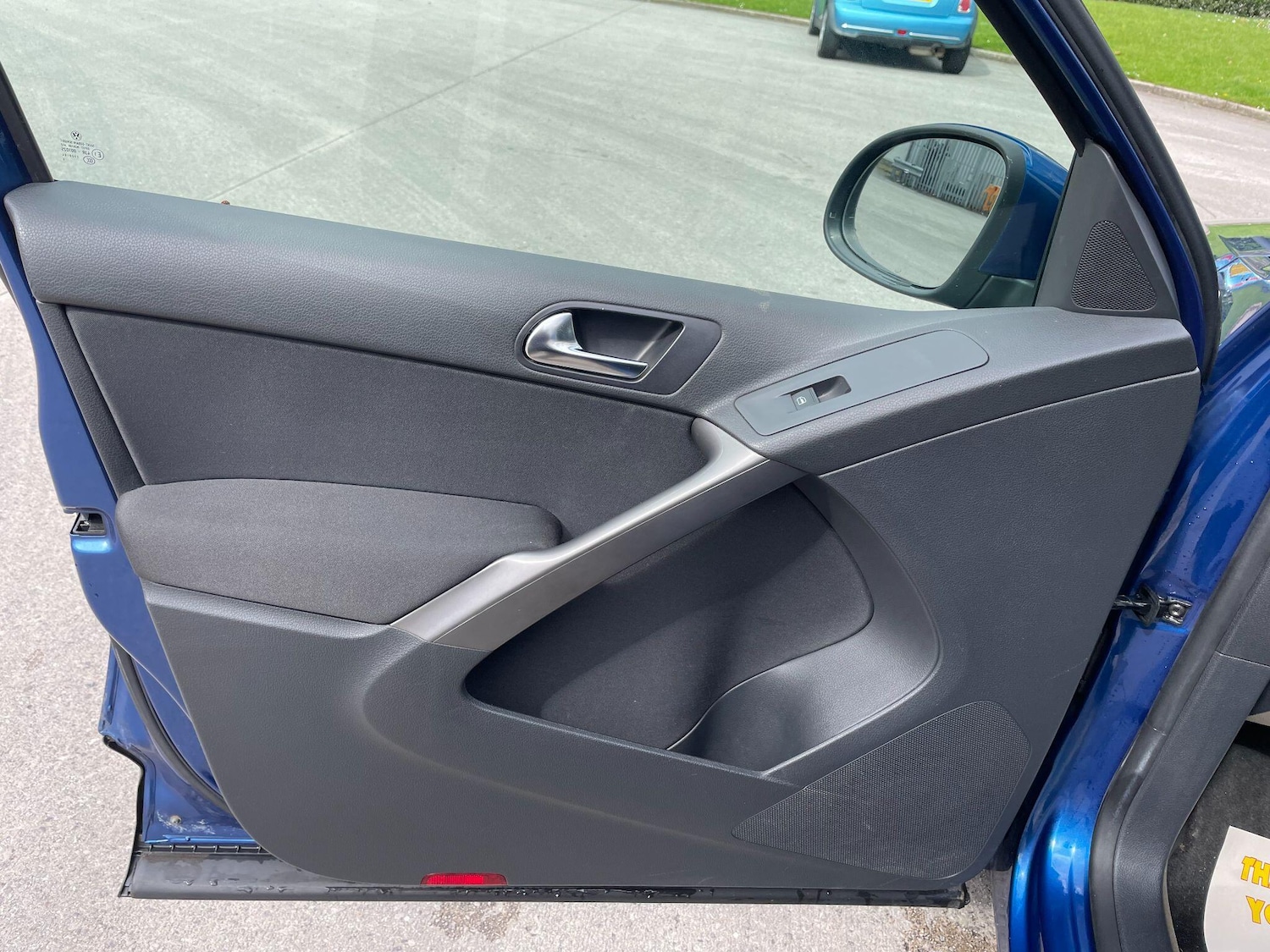 Used Volkswagen Tiguan 2009 for sale - 78141449: Photo 28