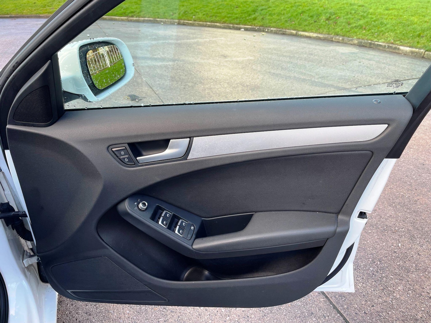 Used Audi A4 2012 for sale - 77238624: Photo 32