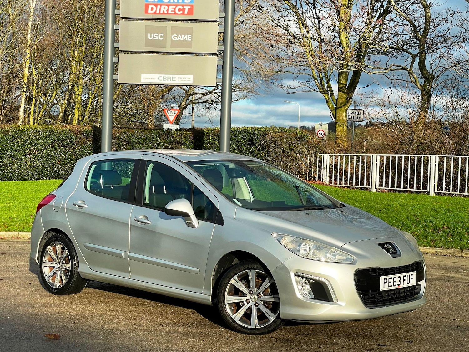 Used Peugeot 308 2013 for sale - 77174751: Photo 2