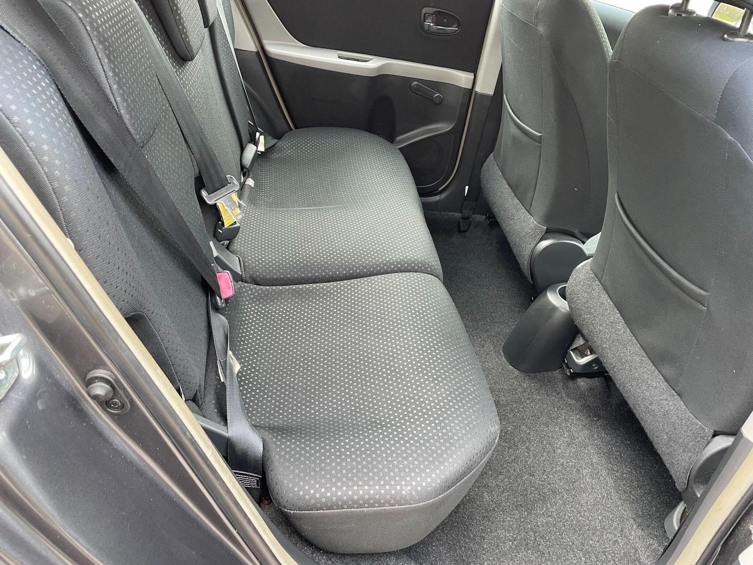 Used Toyota Yaris for sale - 77657668: Photo 16