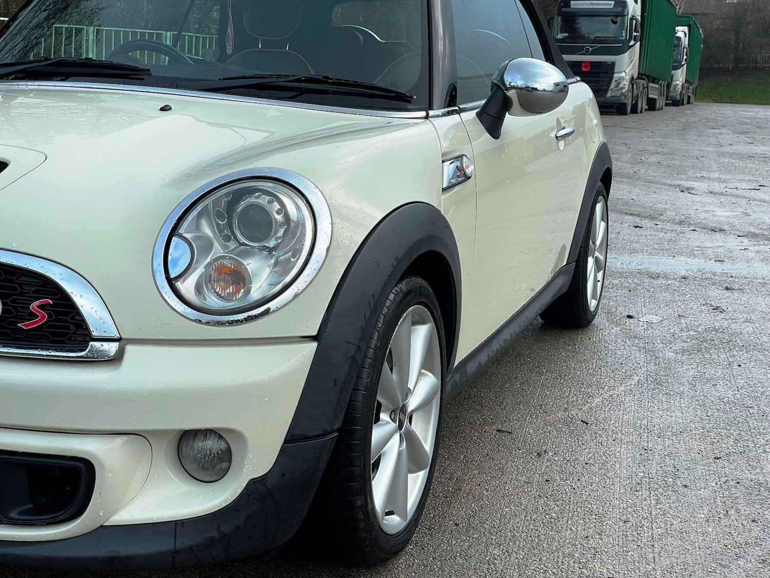 Used MINI Convertible 2011 for sale - 77411474: Photo 14