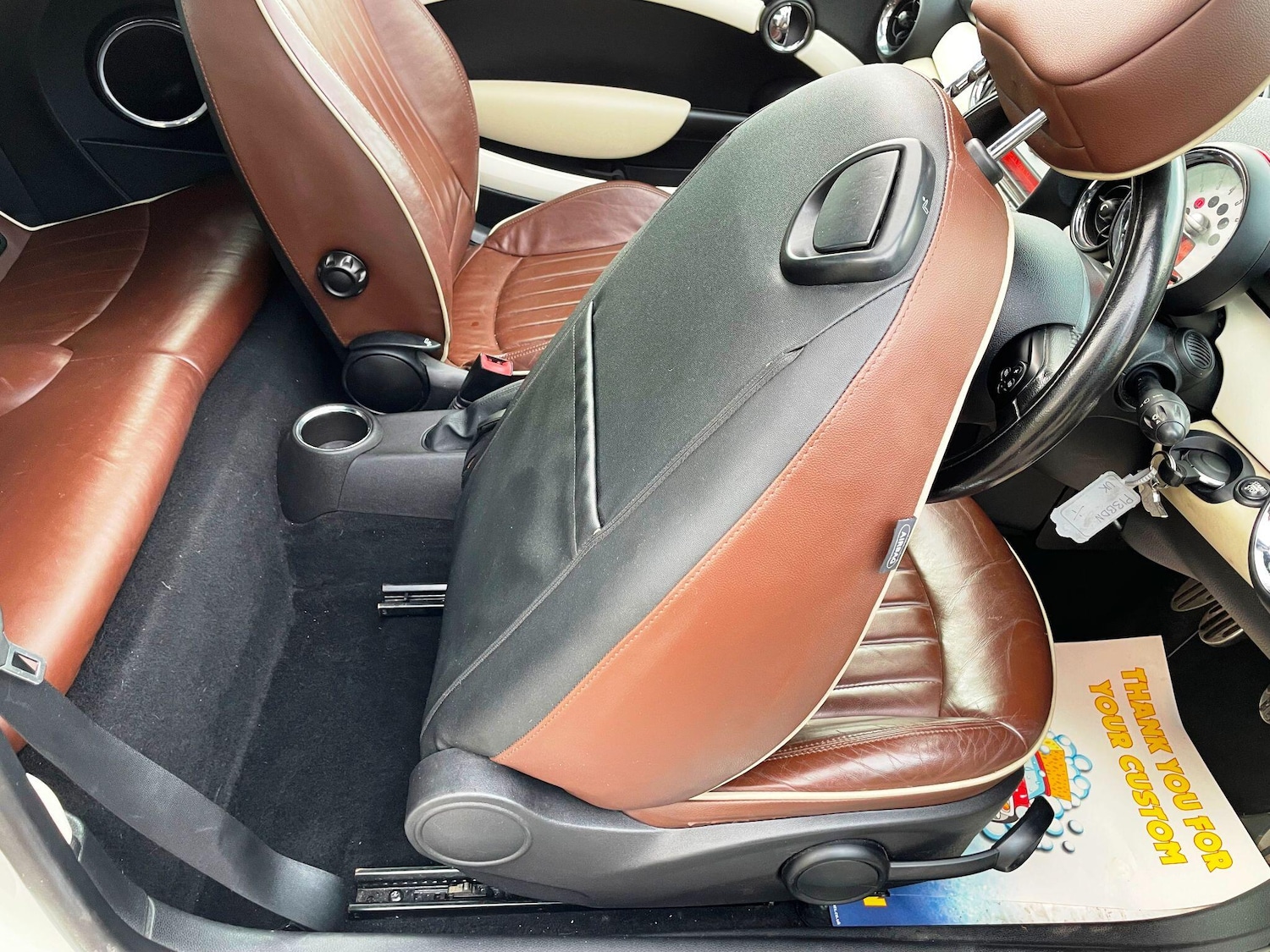 Used MINI Convertible 2011 for sale - 77411474: Photo 27